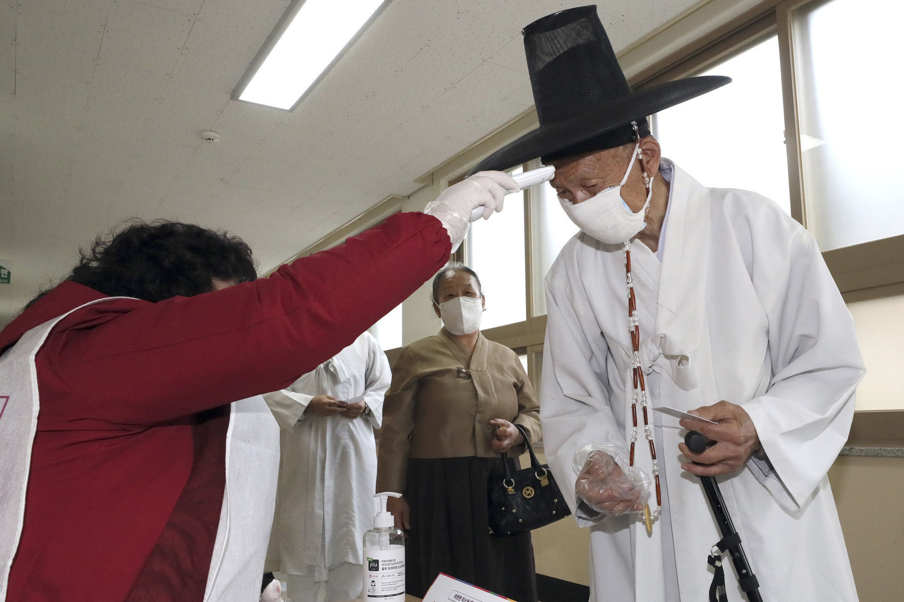 APTOPIX Virus Outbreak South Korea Elections